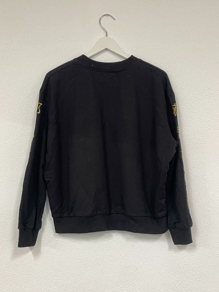 Sweatshirt with embroidery details on sleeve